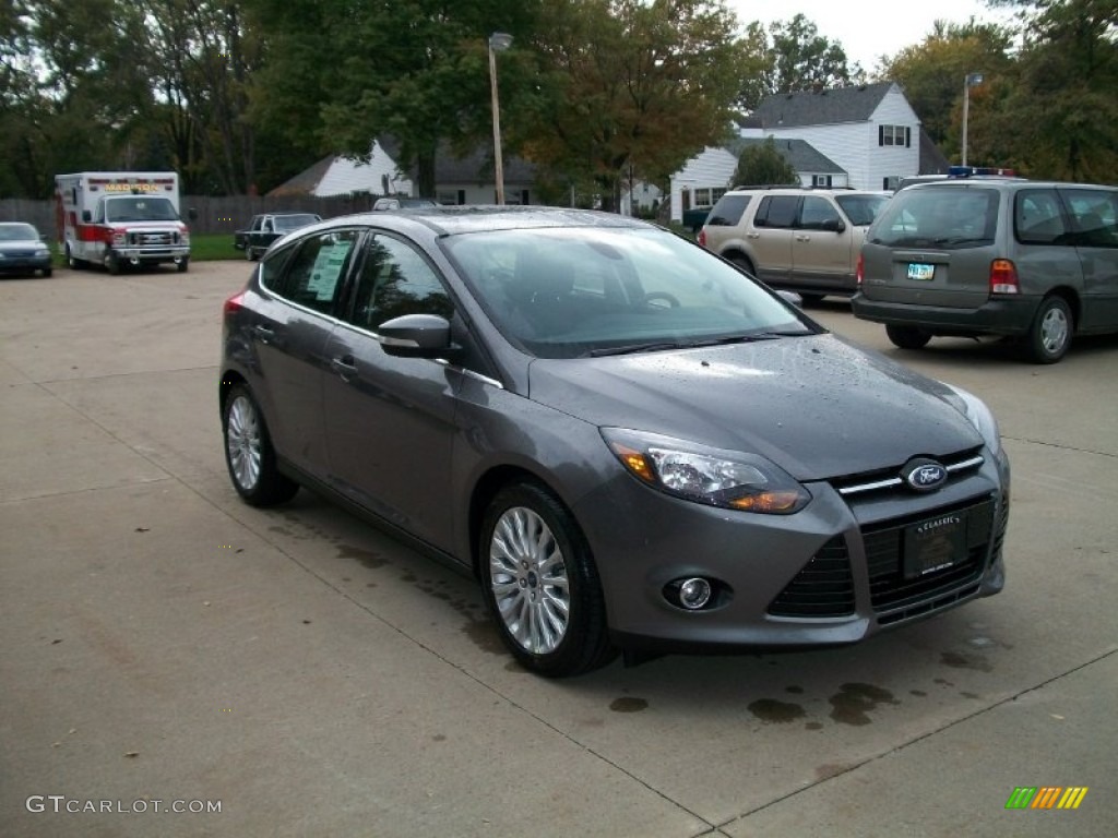 2012 Focus Titanium 5-Door - Sterling Grey Metallic / Charcoal Black Leather photo #3