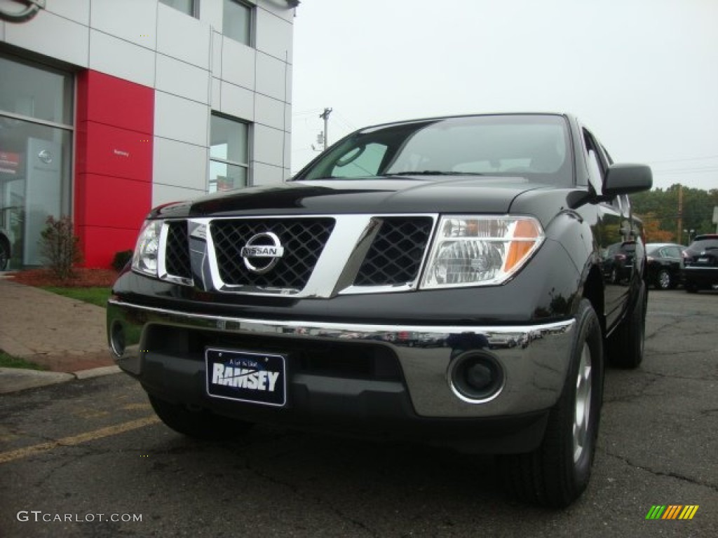 2008 Frontier SE Crew Cab 4x4 - Super Black / Charcoal Black photo #1