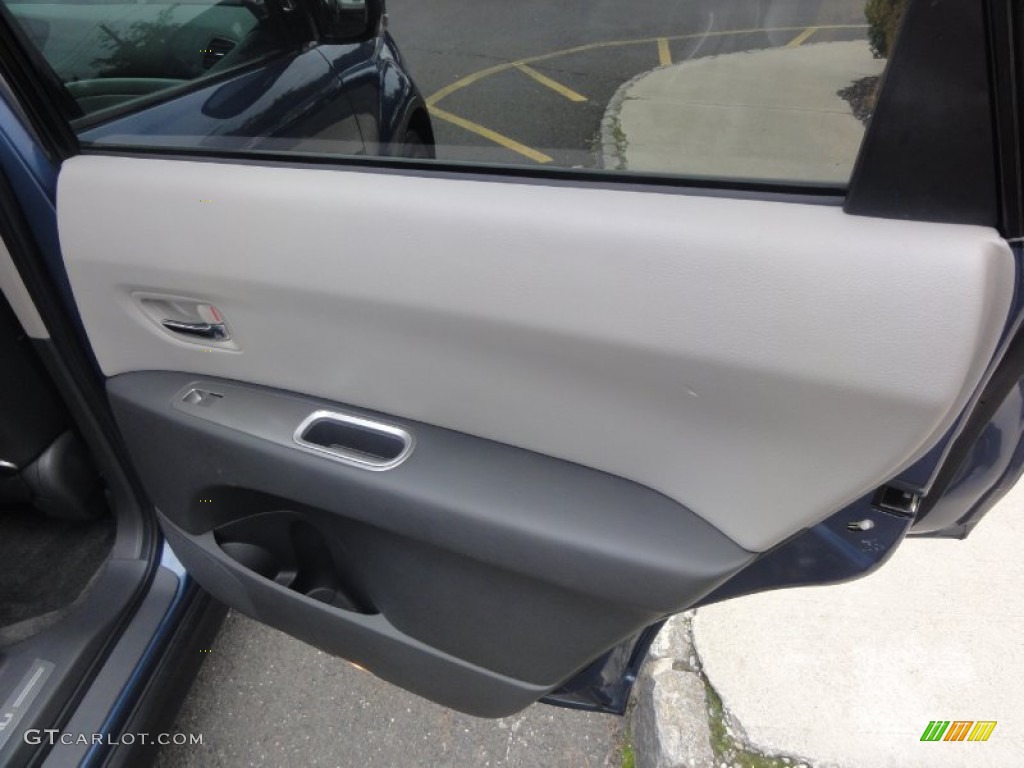 2007 Subaru B9 Tribeca Limited 7 Passenger Slate Gray Door Panel Photo #55278899