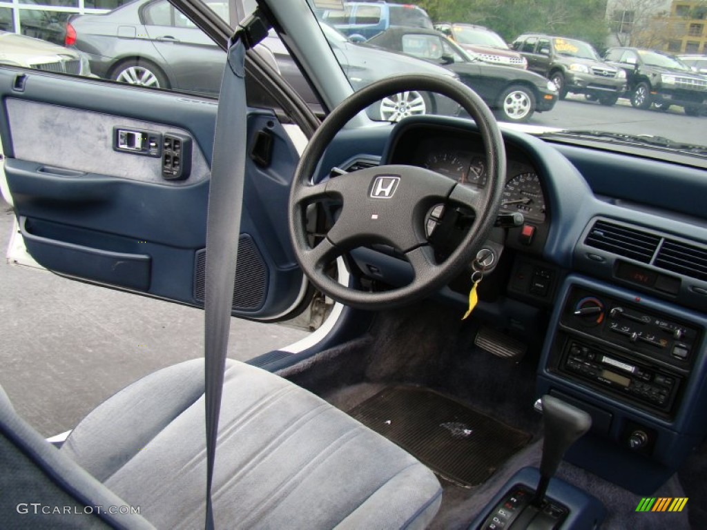 1991 Civic LX Sedan - Frost White / Blue photo #16