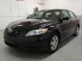 Black - Camry LE Photo No. 7