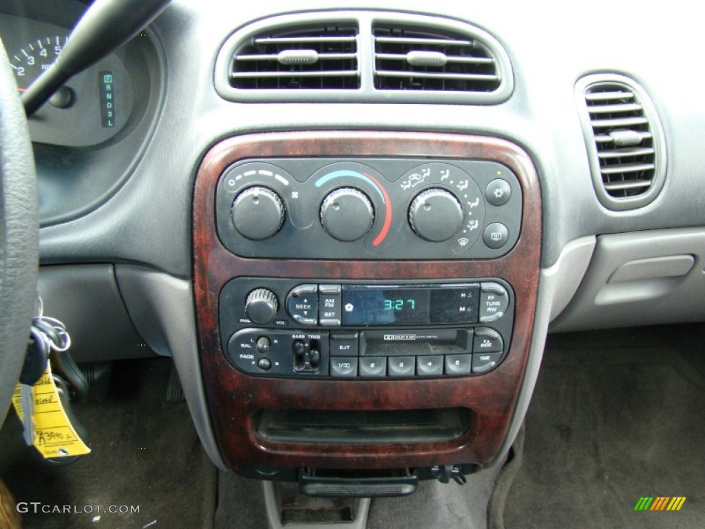 1999 Chrysler Concorde LX Controls Photos