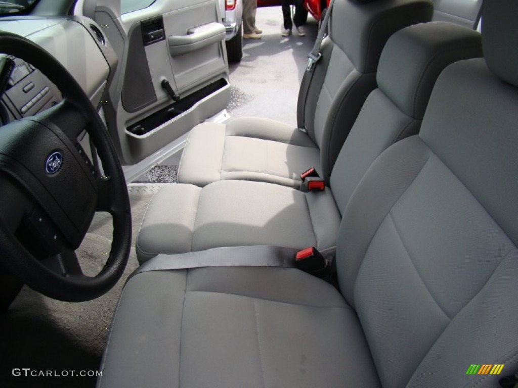 2006 F150 XL SuperCab - Oxford White / Medium/Dark Flint photo #10