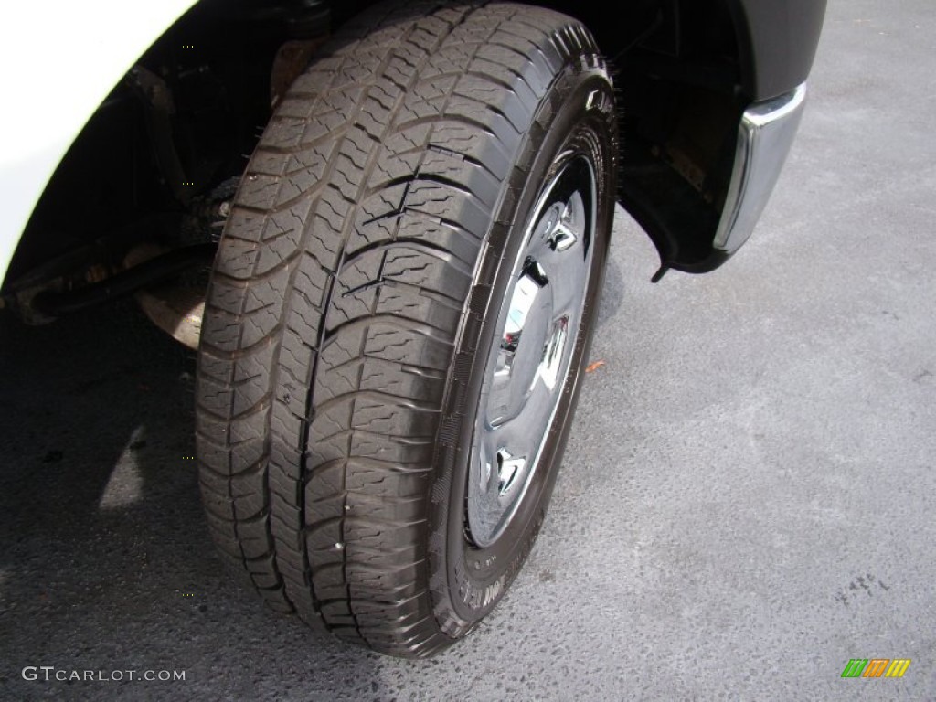 2006 F150 XL SuperCab - Oxford White / Medium/Dark Flint photo #25