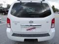 Avalanche White - Pathfinder SE Photo No. 4