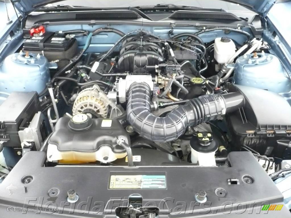 2007 Mustang V6 Premium Convertible - Windveil Blue Metallic / Light Graphite photo #10