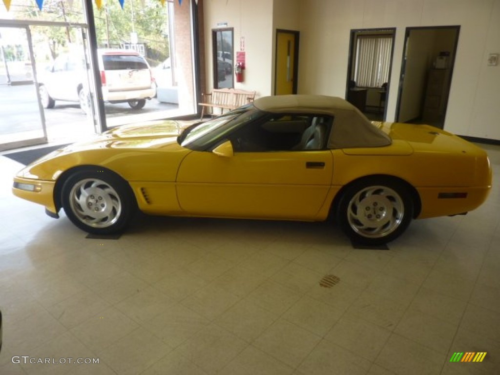 1995 Corvette Convertible - Competition Yellow / Beige photo #6