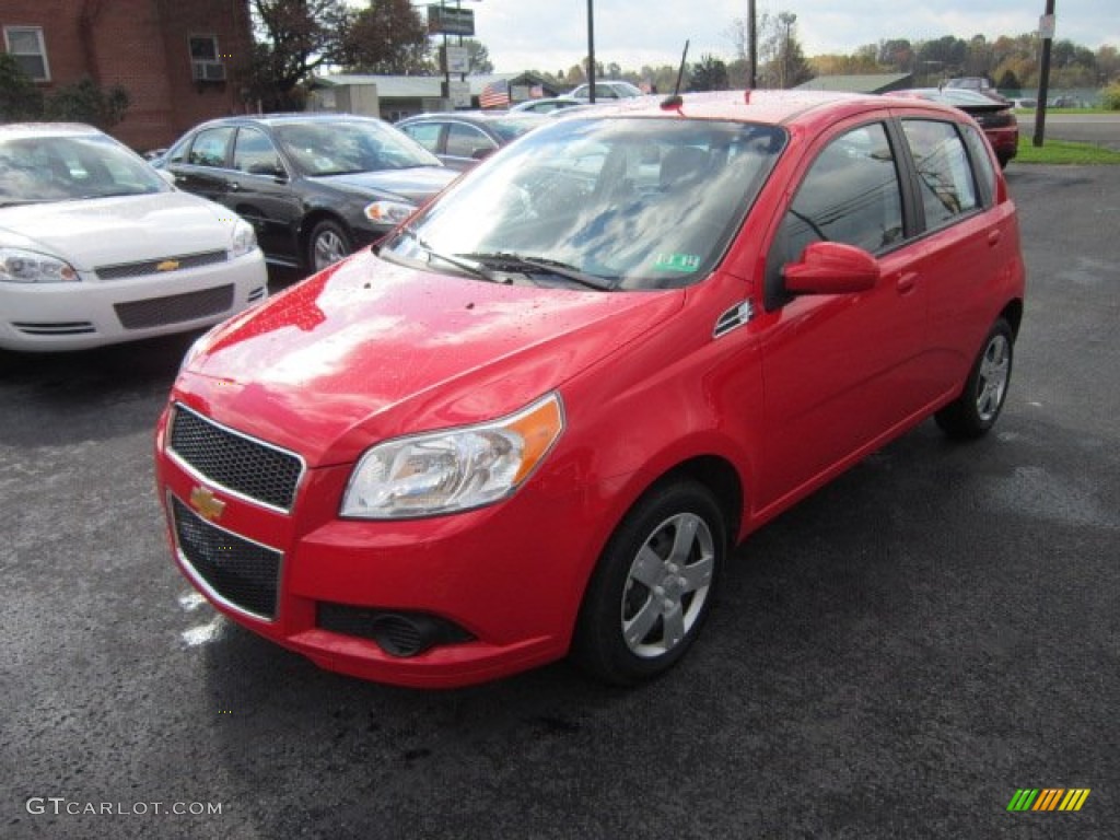 2011 Aveo Aveo5 LT - Victory Red / Charcoal photo #3