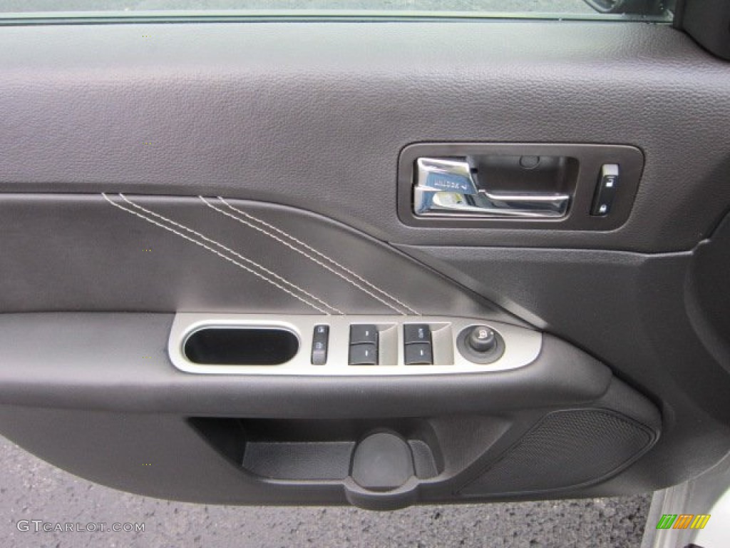 2010 Fusion Sport AWD - Brilliant Silver Metallic / Charcoal Black/Sport Black photo #17