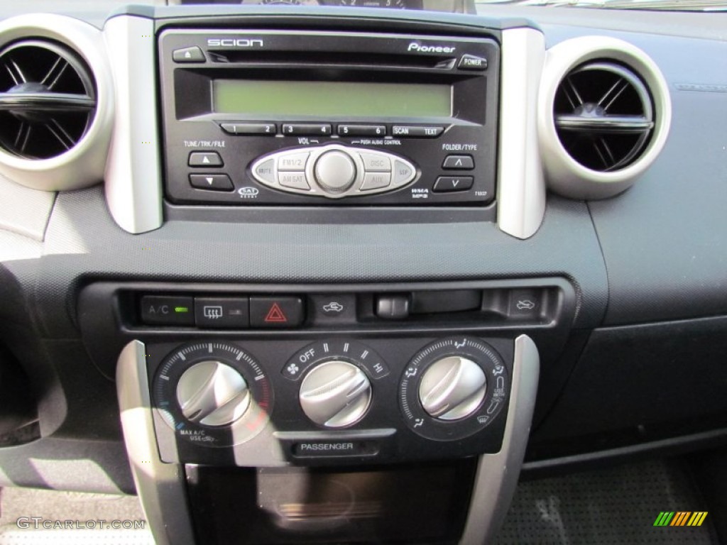 2006 Scion xA Standard xA Model Audio System Photo #55284622