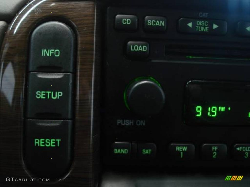 2005 Explorer Eddie Bauer 4x4 - Dark Blue Pearl Metallic / Medium Parchment photo #27