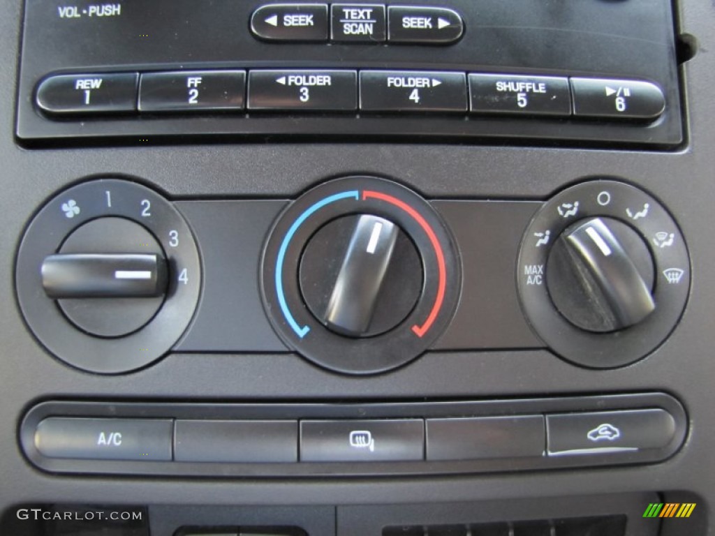 2008 Ford F250 Super Duty XLT SuperCab 4x4 Controls Photo #55286989