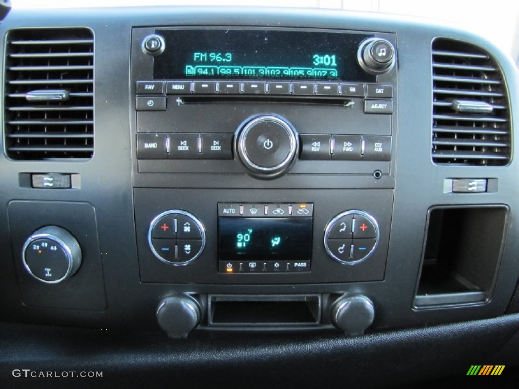 2009 Silverado 3500HD LT Extended Cab 4x4 - Silver Birch Metallic / Ebony photo #16