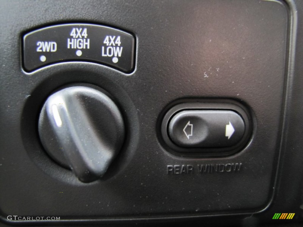 2004 Ford F250 Super Duty Harley Davidson Crew Cab 4x4 Controls Photo #55288042