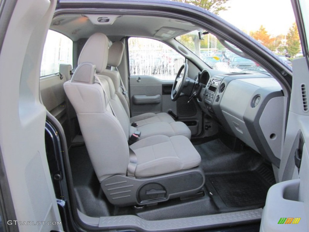 2005 F150 XL Regular Cab - True Blue Metallic / Medium Flint Grey photo #16
