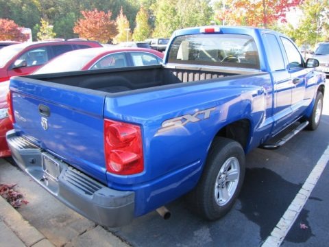 2008 Dodge Dakota SXT Extended Cab Data, Info and Specs