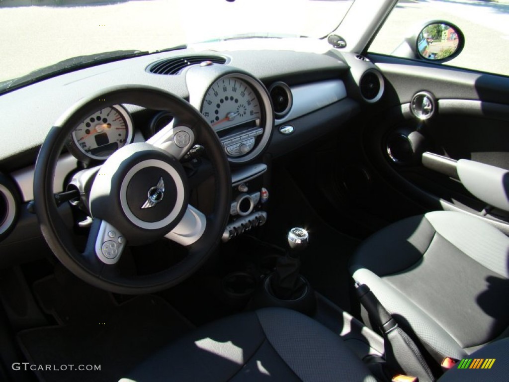 2010 Cooper Hardtop - British Racing Green Metallic / Grey/Carbon Black photo #17