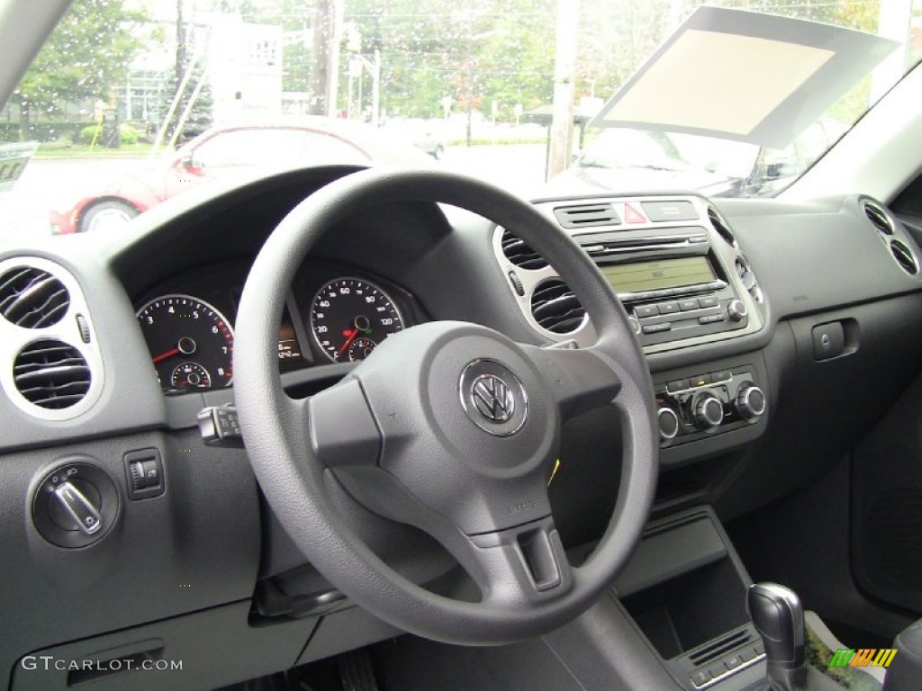 2011 Volkswagen Tiguan SE 4Motion Charcoal Dashboard Photo #55295394