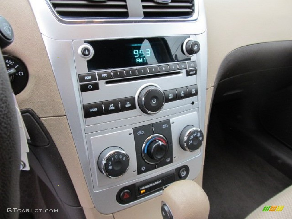 2011 Chevrolet Malibu LS Controls Photo #55298617