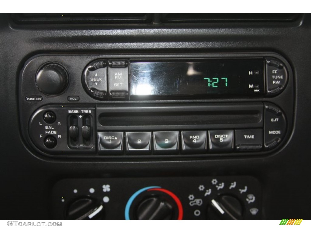 2004 Wrangler SE 4x4 - Stone White / Dark Slate Gray photo #18