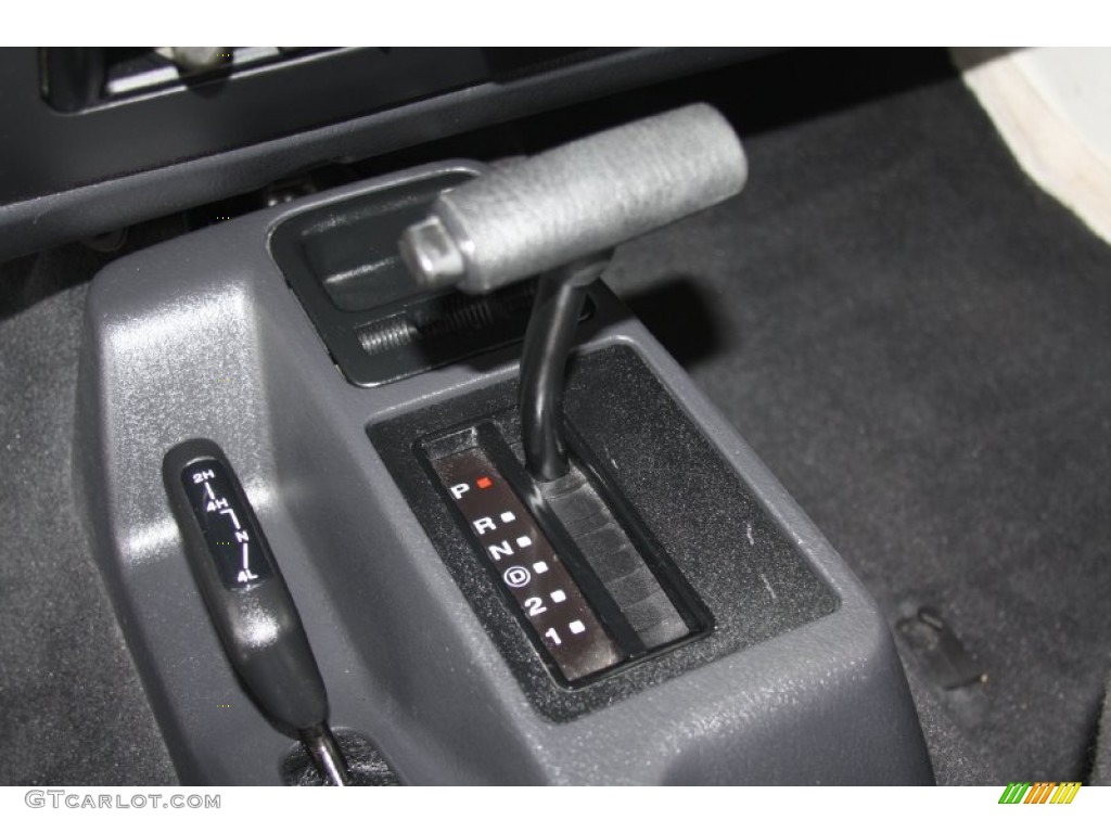 2004 Wrangler SE 4x4 - Stone White / Dark Slate Gray photo #21