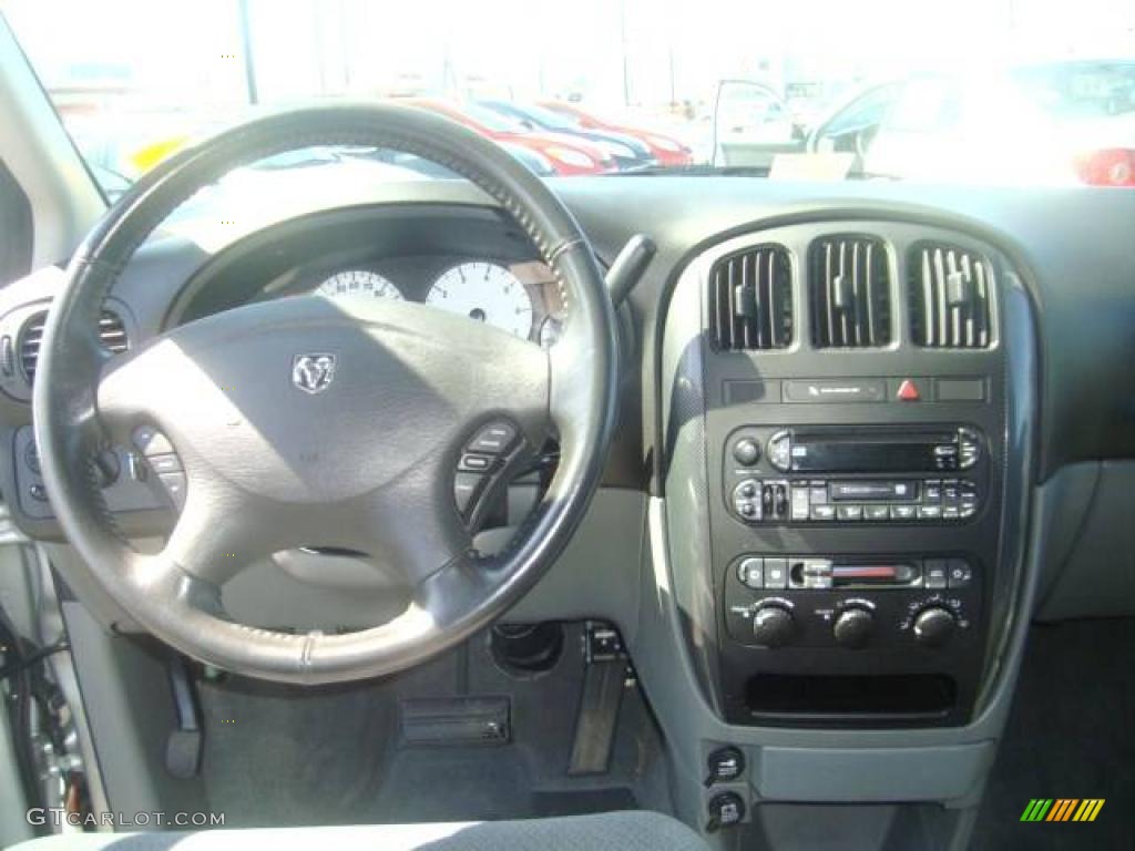 2005 Grand Caravan SXT - Bright Silver Metallic / Medium Slate Gray photo #12