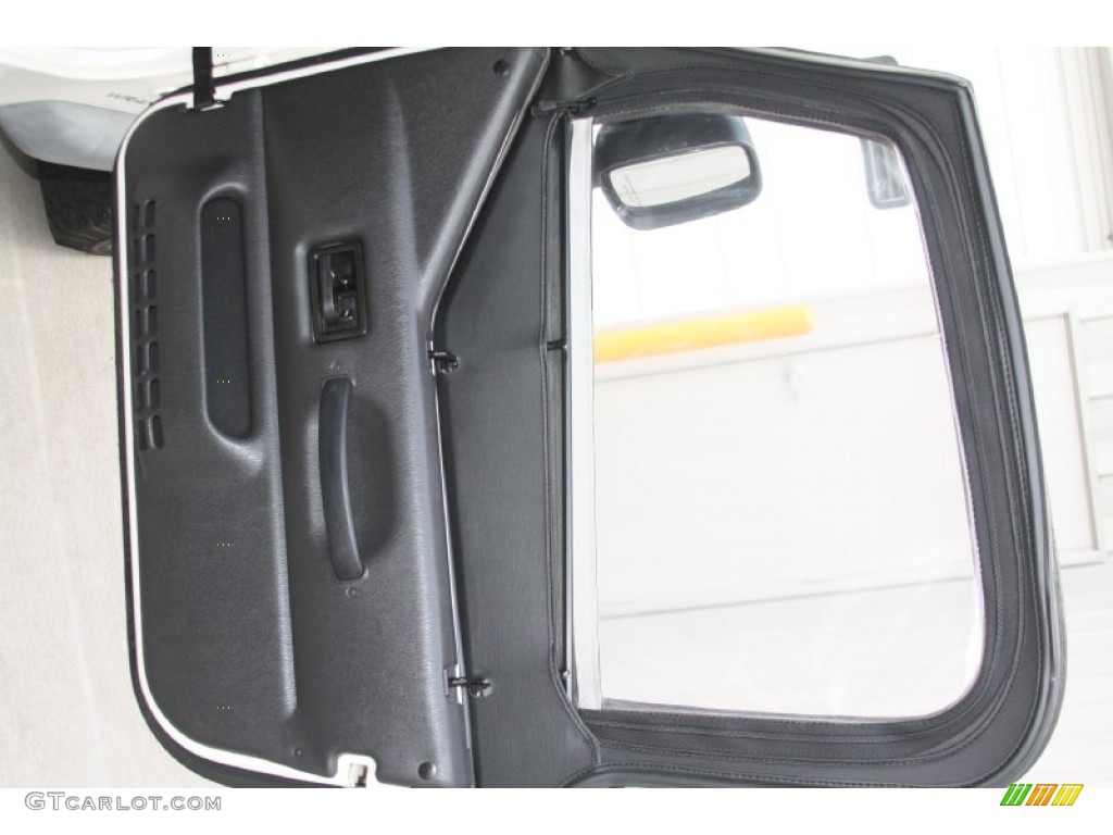 2004 Wrangler SE 4x4 - Stone White / Dark Slate Gray photo #29
