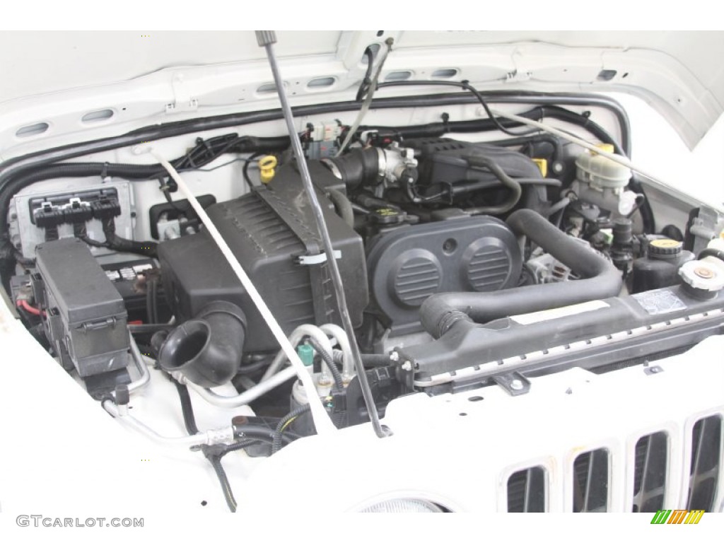 2004 Wrangler SE 4x4 - Stone White / Dark Slate Gray photo #30