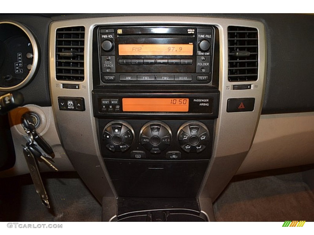 2007 Toyota 4Runner SR5 Controls Photo #55303921