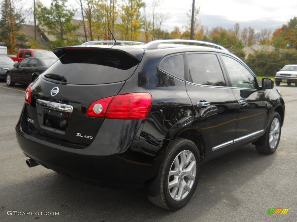 2011 Rogue SL AWD - Wicked Black / Black photo #2