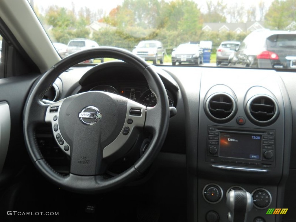 2011 Rogue SL AWD - Wicked Black / Black photo #4