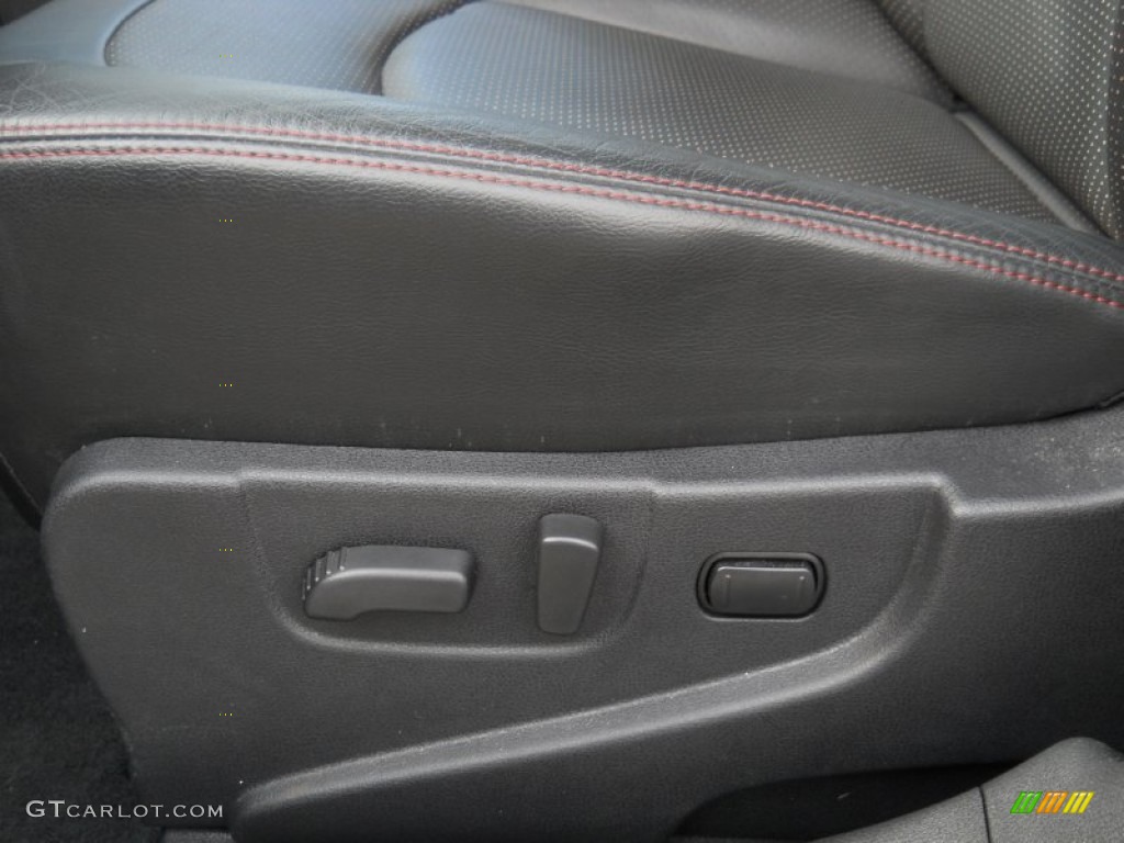 2011 Rogue SL AWD - Wicked Black / Black photo #10