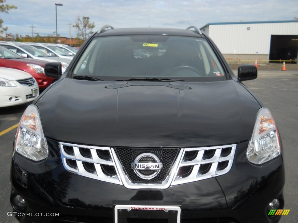 2011 Rogue SL AWD - Wicked Black / Black photo #17