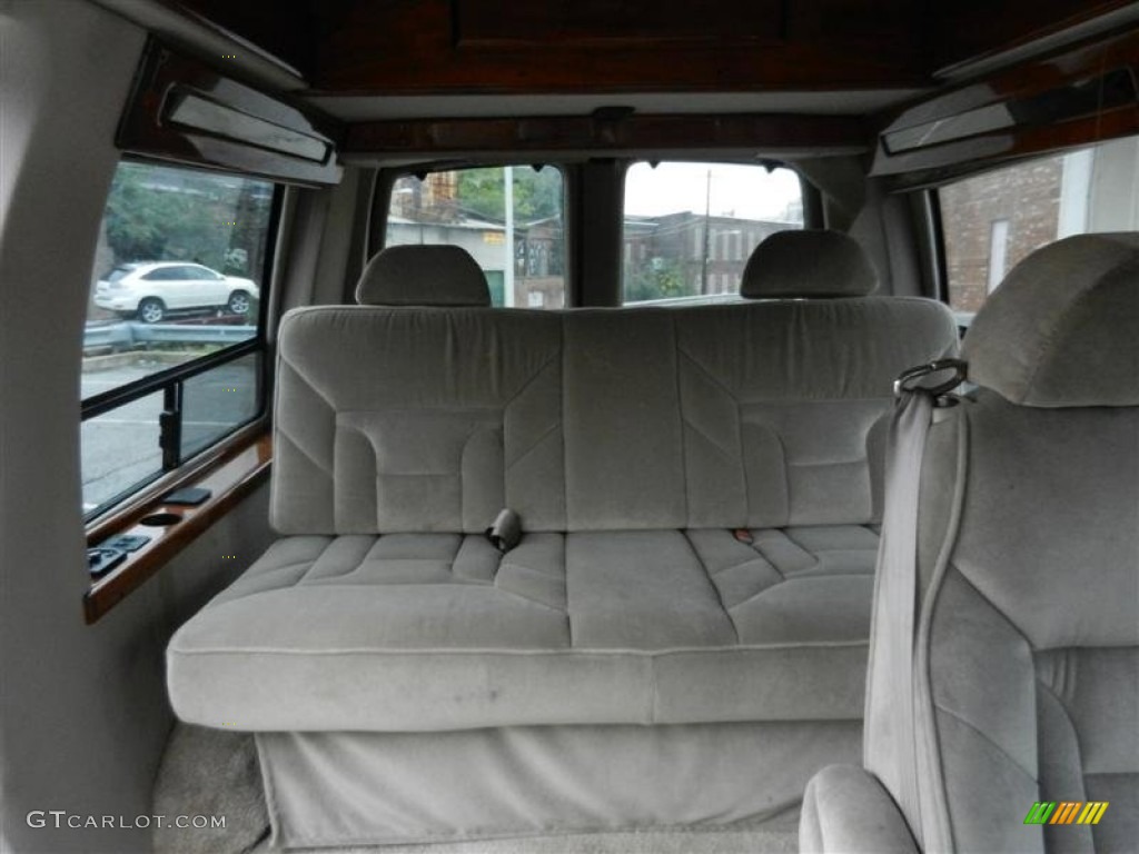 2000 Express G1500 Passenger Conversion Van - Dark Carmine Red Metallic / Medium Gray photo #19