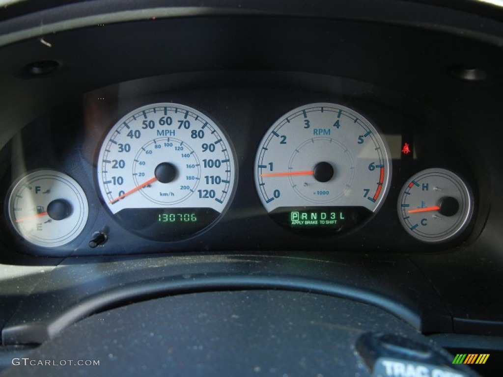2005 Chrysler Town & Country Touring Gauges Photo #55306801