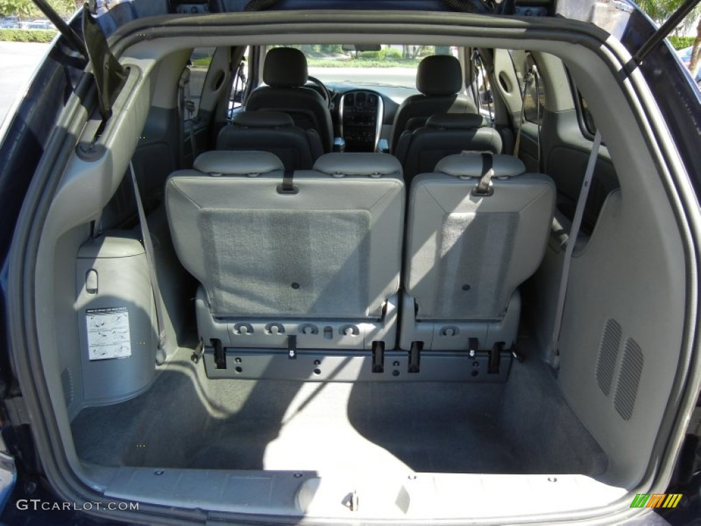 2005 Chrysler Town & Country Touring Trunk Photo #55306855