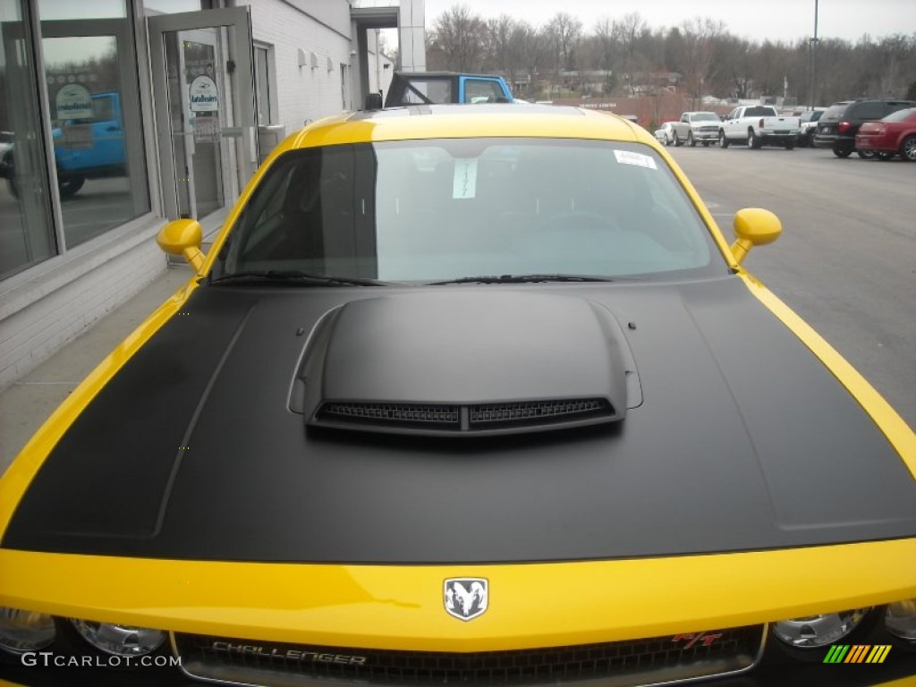 Detonator Yellow 2010 Dodge Challenger R/T Classic Exterior Photo #55306996