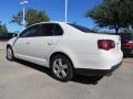 Campanella White - Jetta SE Sedan Photo No. 3