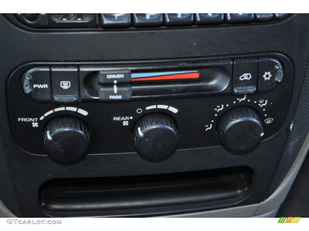 2001 Dodge Grand Caravan EX Controls Photo #55313465