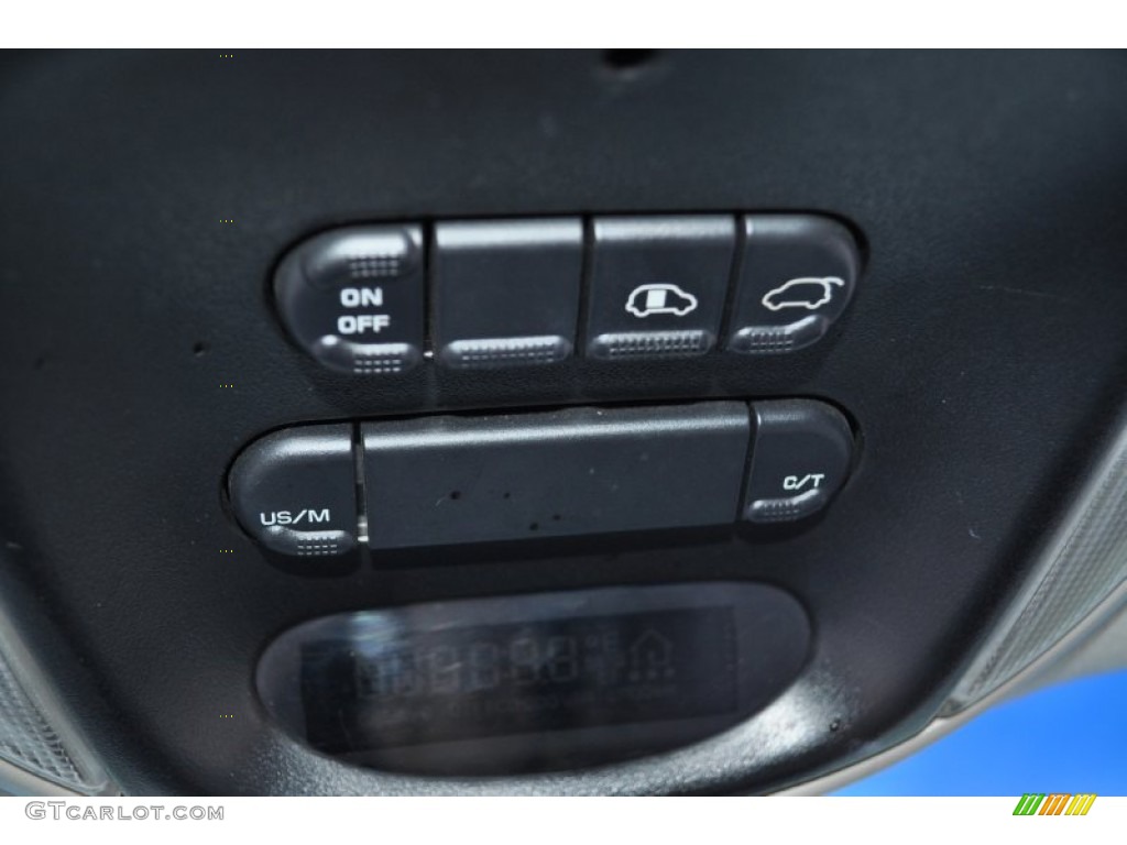 2001 Dodge Grand Caravan EX Controls Photo #55313476