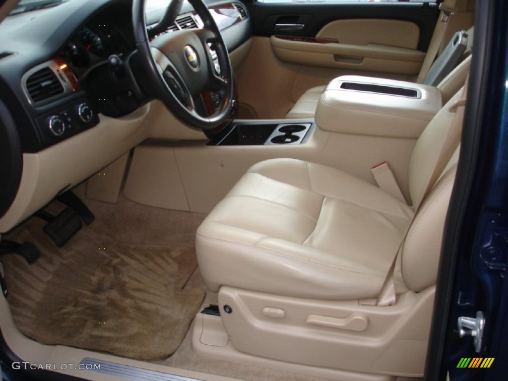 Light Cashmere/Ebony Interior 2007 Chevrolet Suburban 1500 LT 4x4 Photo #55313610
