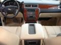 Light Cashmere/Ebony 2007 Chevrolet Suburban 1500 LT 4x4 Dashboard