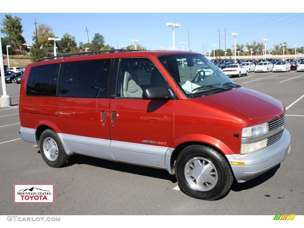 1998 Astro LS AWD Passenger Van - Red Maple Metallic / Neutral photo #1