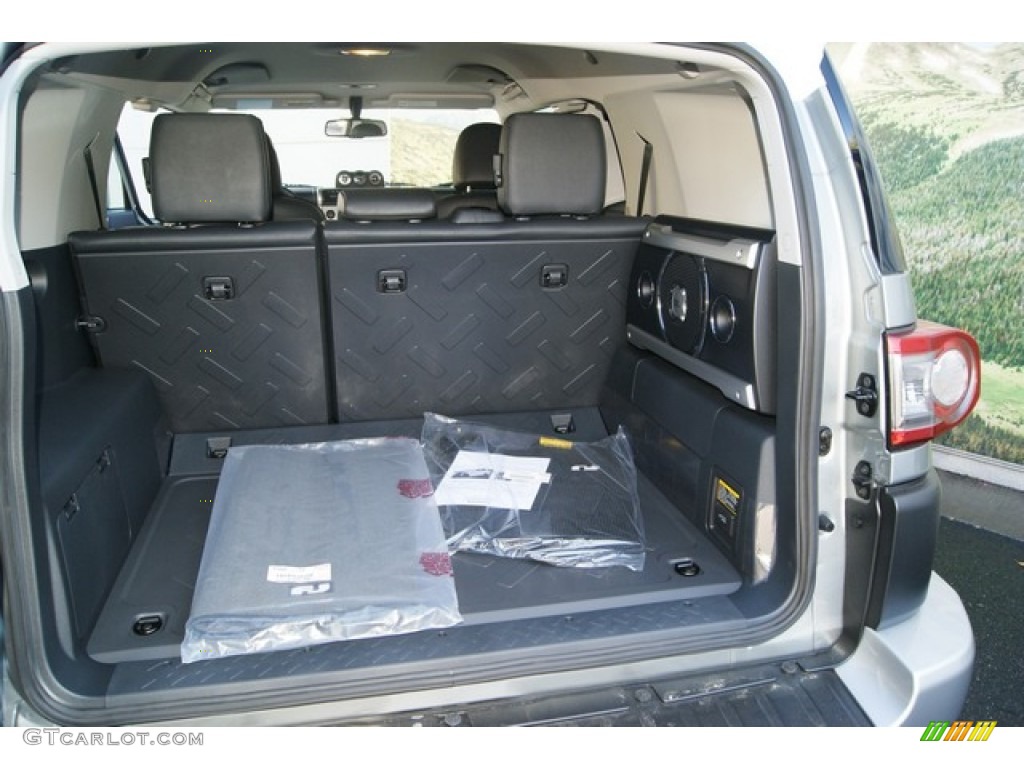2012 Toyota FJ Cruiser 4WD Trunk Photo #55315771