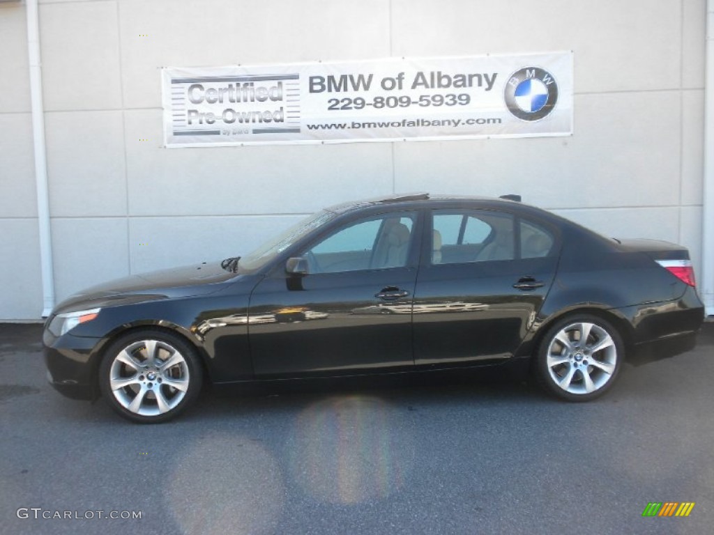 Black Sapphire Metallic BMW 5 Series