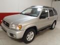 2002 Chrome Silver Metallic Nissan Pathfinder SE 4x4  photo #17