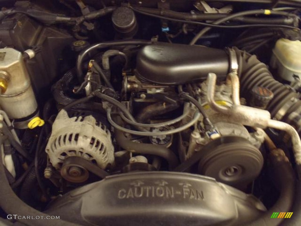 2000 Chevrolet Blazer LS 4x4 Engine Photos