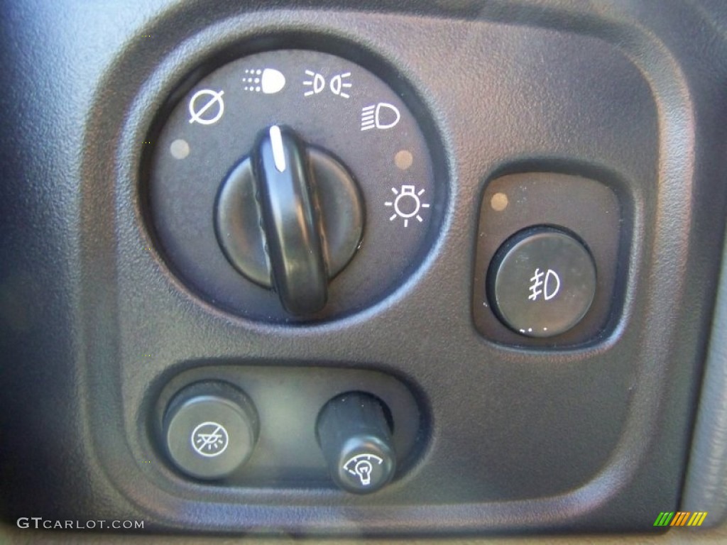 2003 Oldsmobile Bravada AWD Controls Photo #55322908