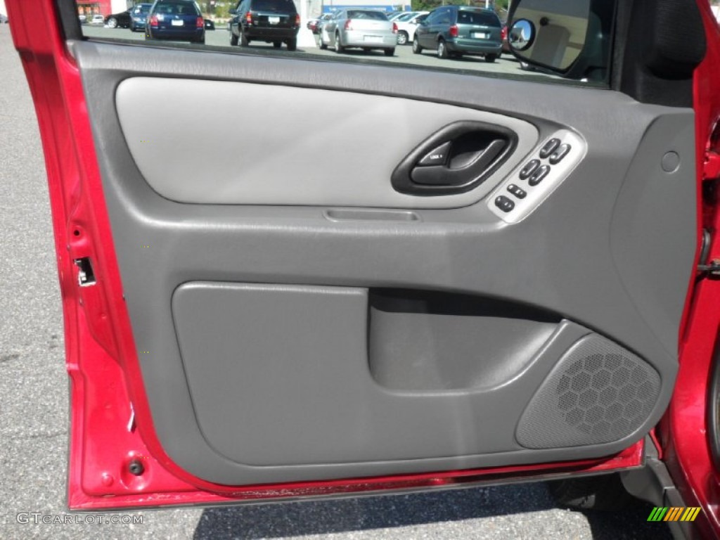 2006 Ford Escape XLT Medium/Dark Flint Door Panel Photo #55325815