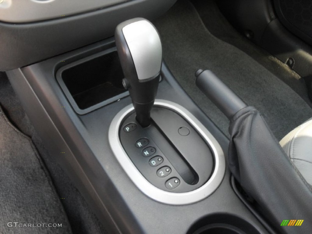 2006 Ford Escape XLT Transmission Photos